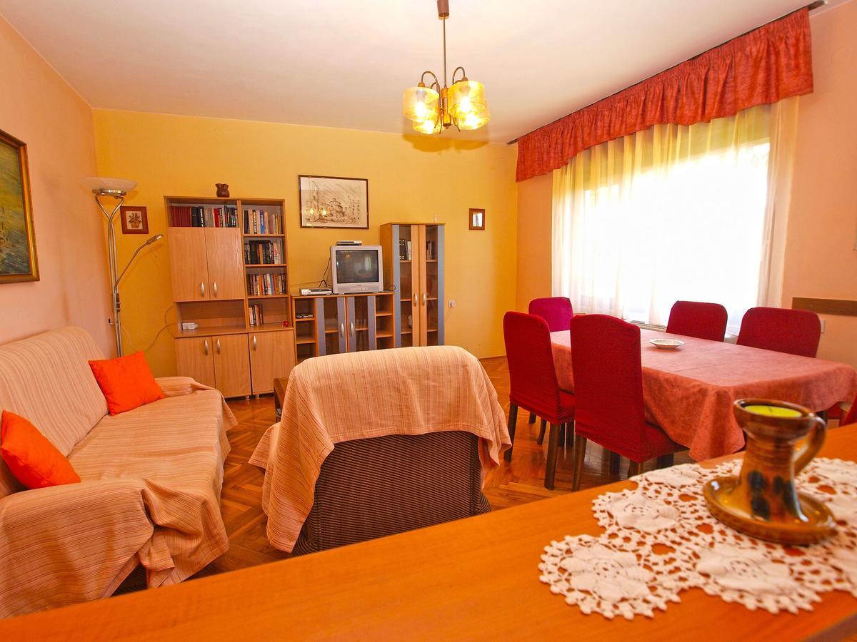 Apartment Branko 1142 Fazana Exterior photo